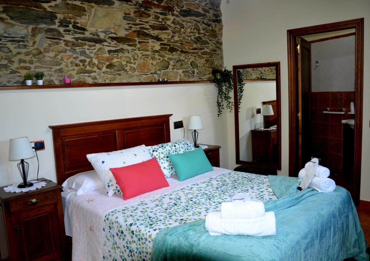 Apartamentos Rurales Ron ภายนอก รูปภาพ