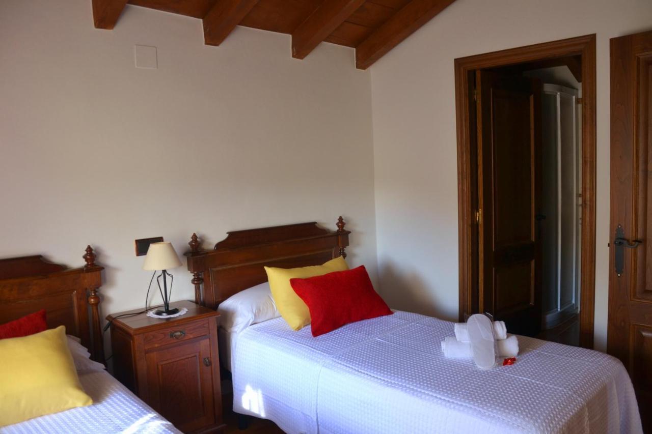 Apartamentos Rurales Ron ภายนอก รูปภาพ