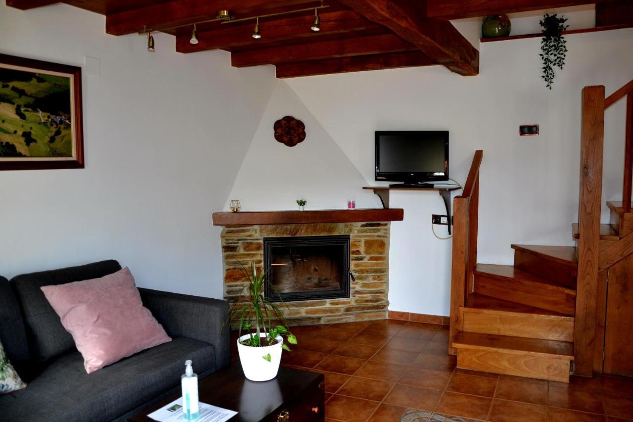 Apartamentos Rurales Ron ภายนอก รูปภาพ