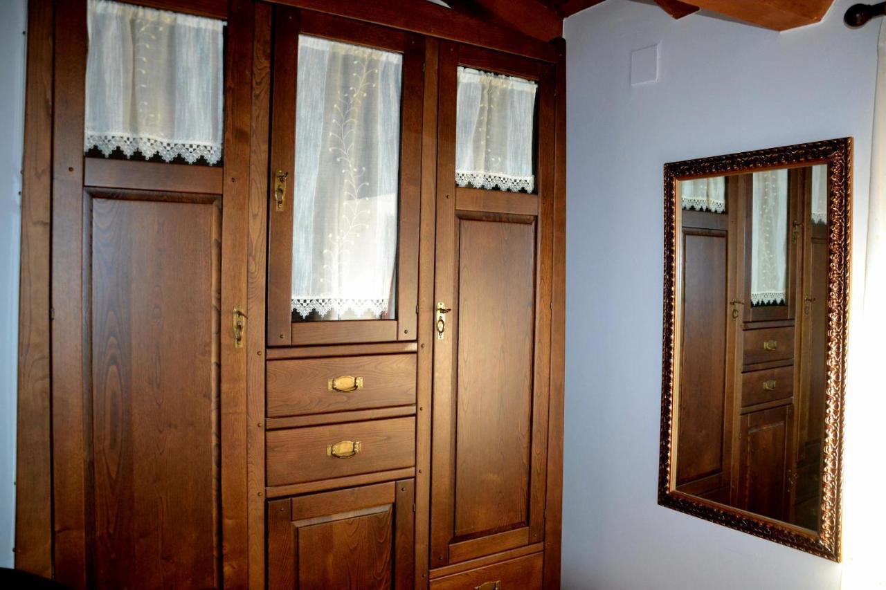 Apartamentos Rurales Ron ภายนอก รูปภาพ