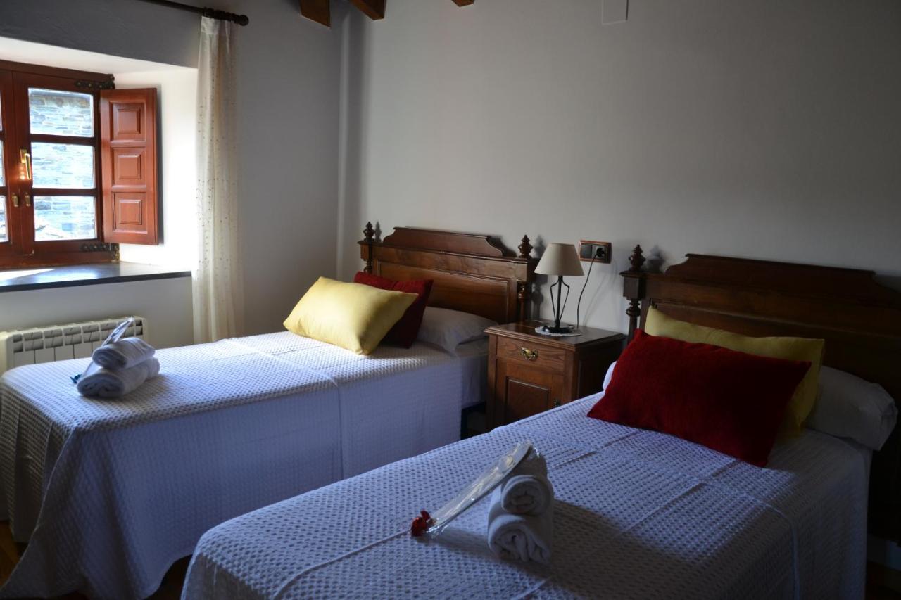 Apartamentos Rurales Ron ภายนอก รูปภาพ