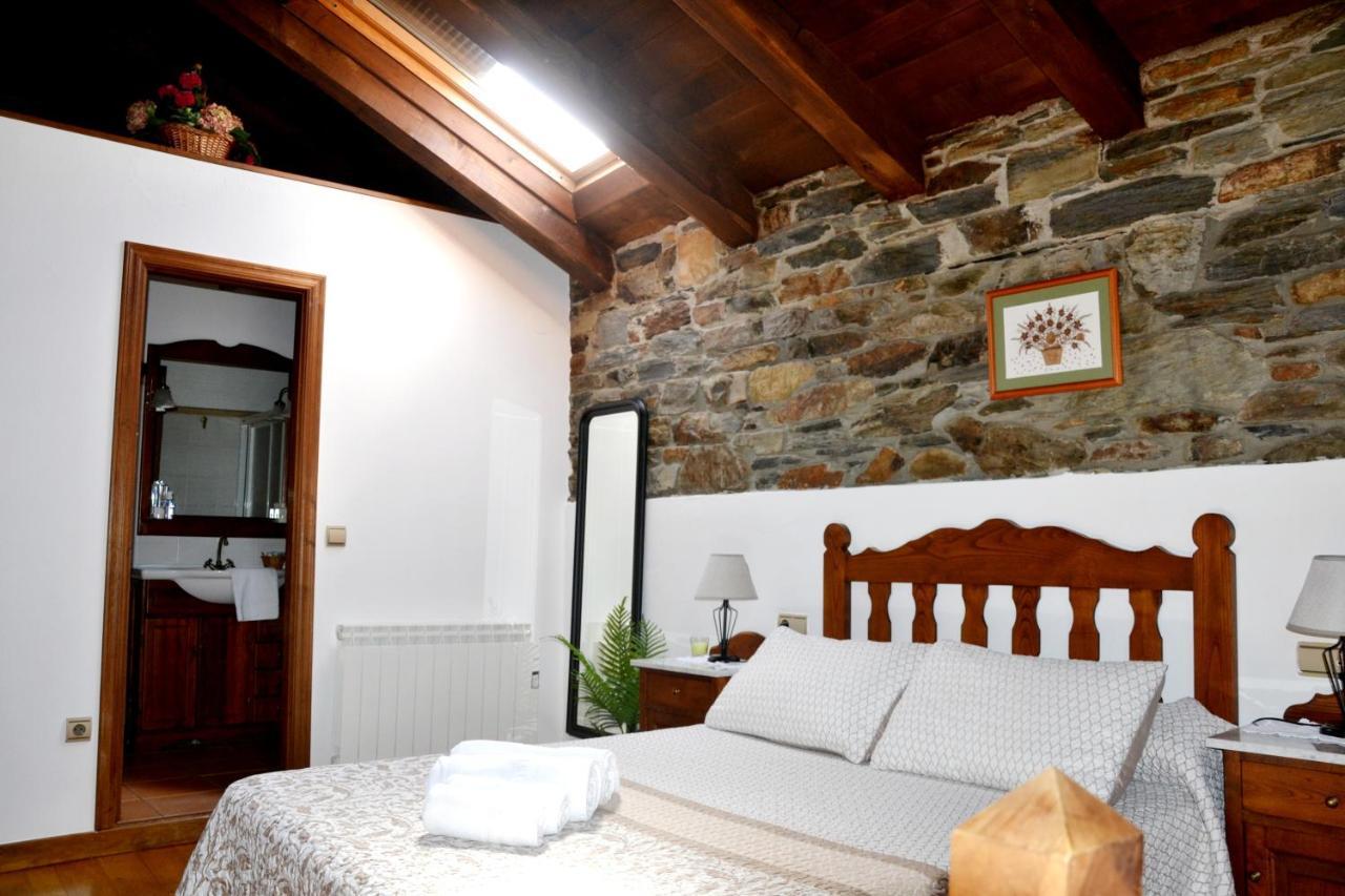 Apartamentos Rurales Ron ภายนอก รูปภาพ