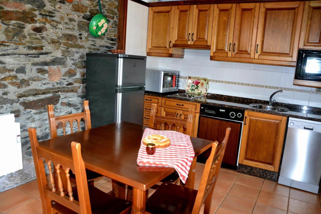 Apartamentos Rurales Ron ภายนอก รูปภาพ