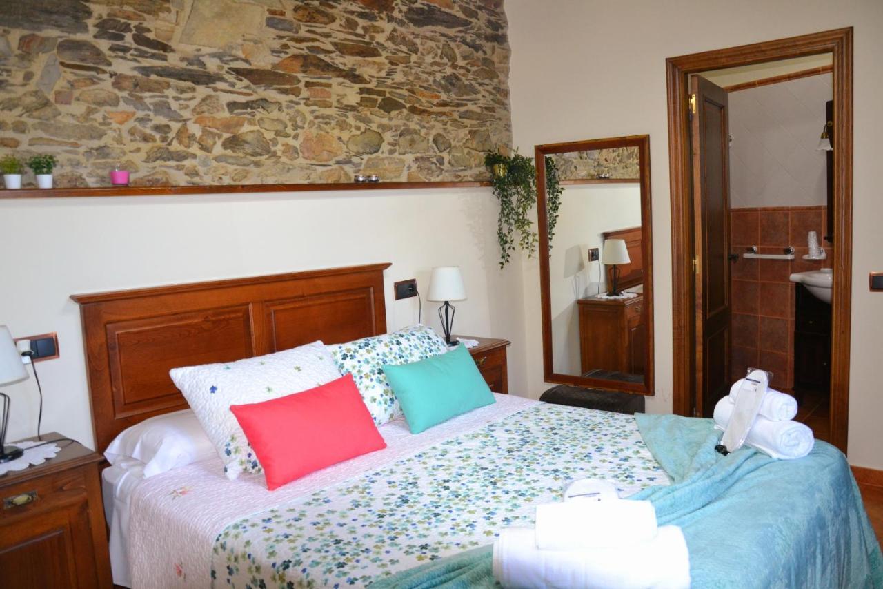 Apartamentos Rurales Ron ภายนอก รูปภาพ