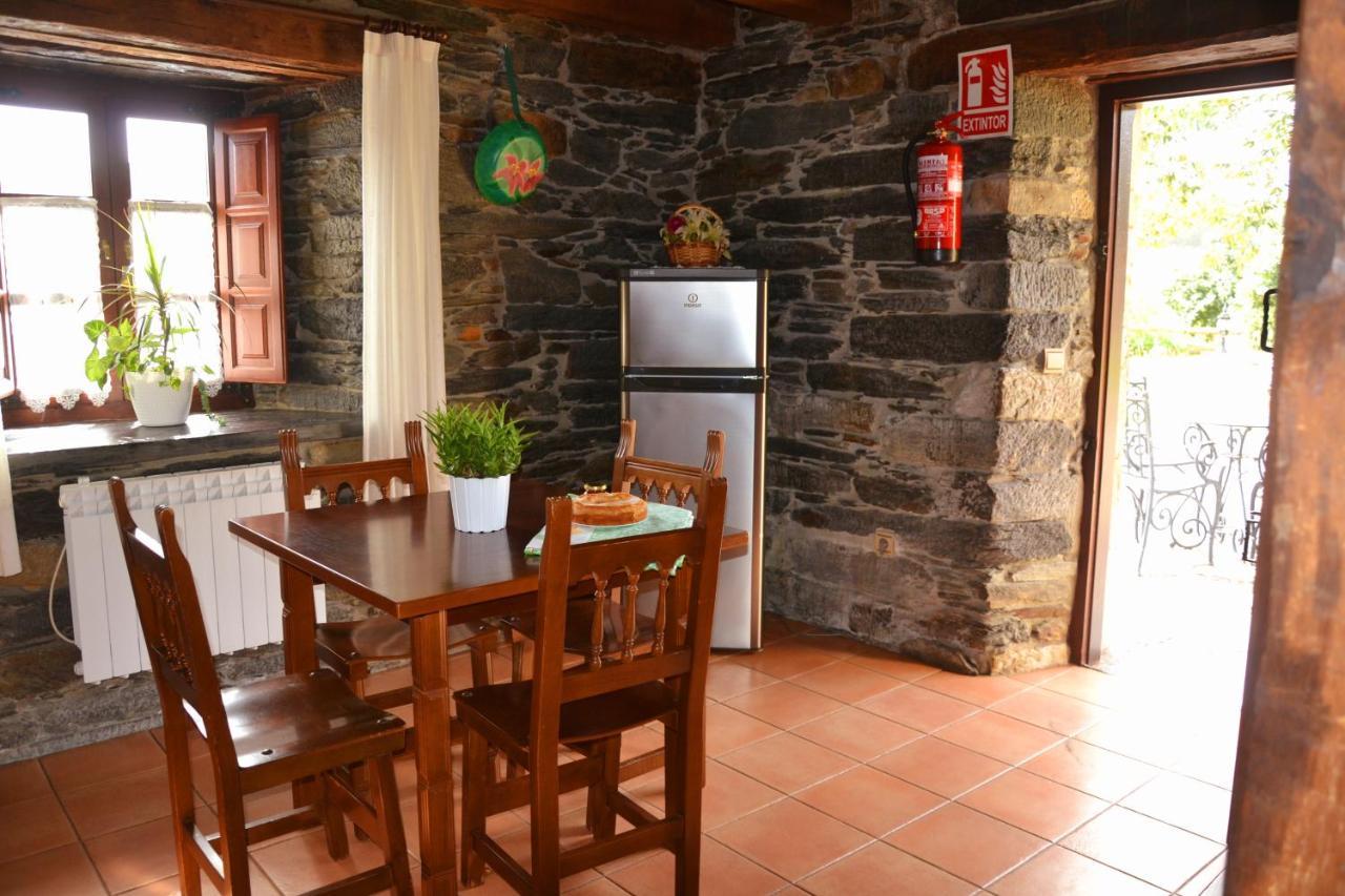 Apartamentos Rurales Ron ภายนอก รูปภาพ