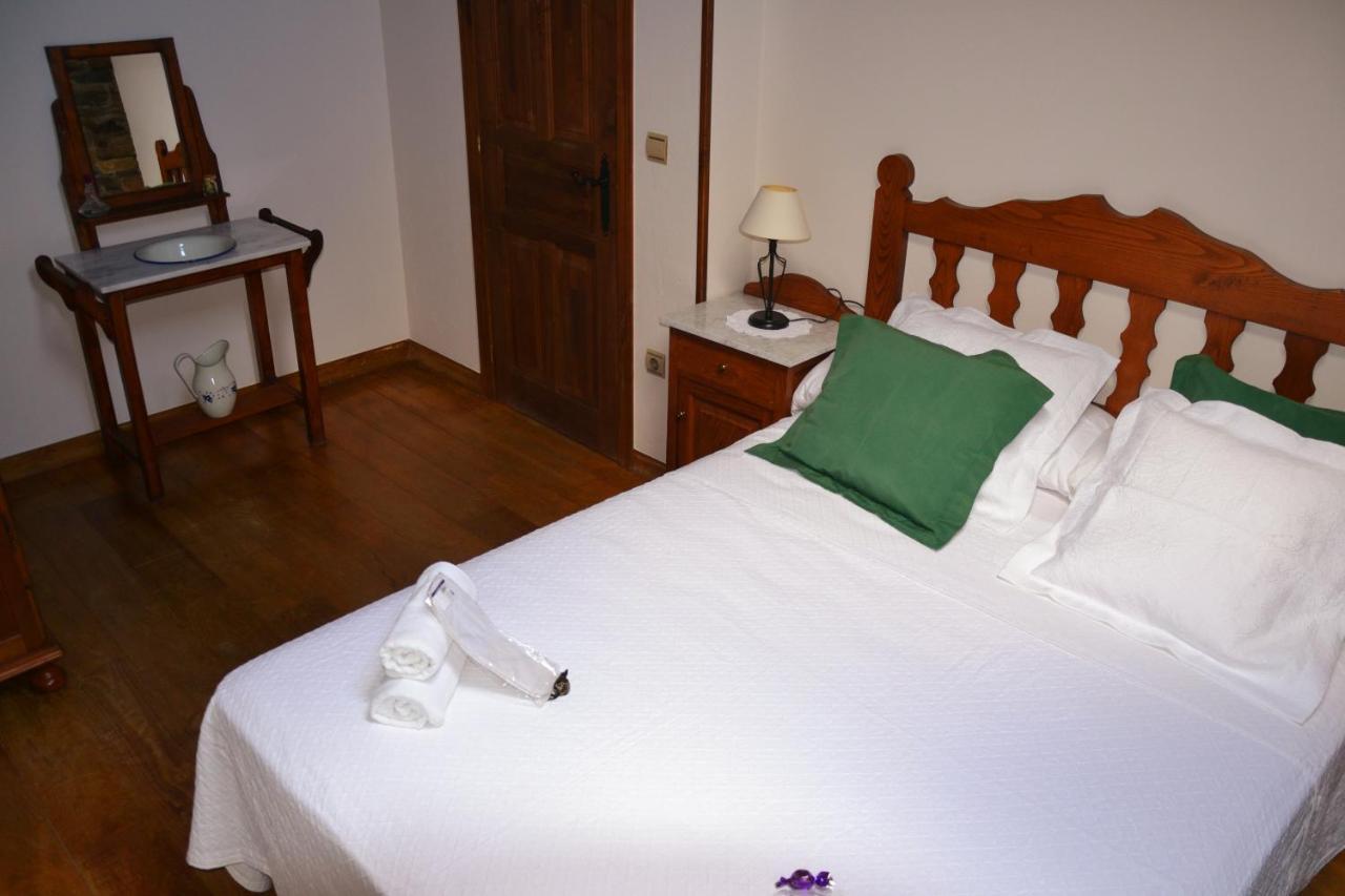 Apartamentos Rurales Ron ภายนอก รูปภาพ