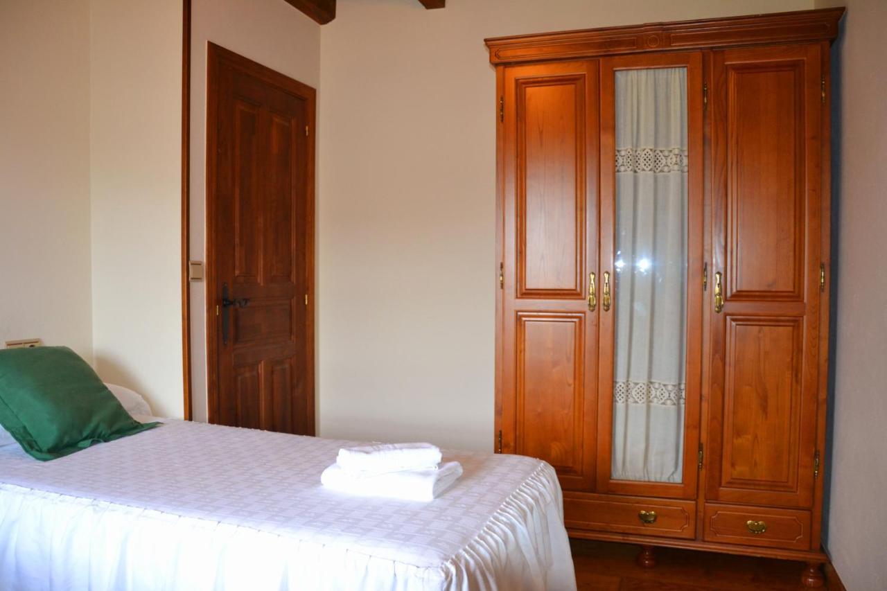 Apartamentos Rurales Ron ภายนอก รูปภาพ